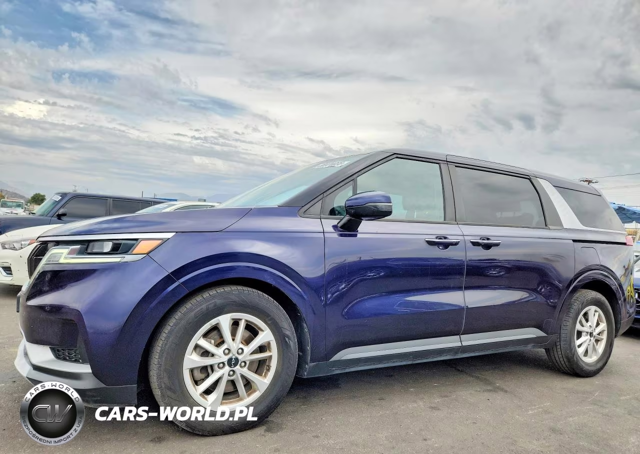2022 Kia Carnival Lx
