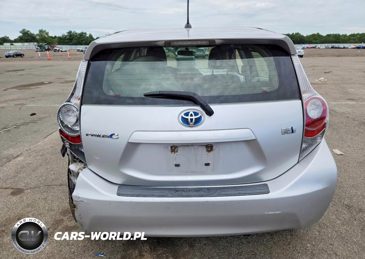 2012 Toyota Prius C Two VIN:JTDKDTB33C1512937 - 6