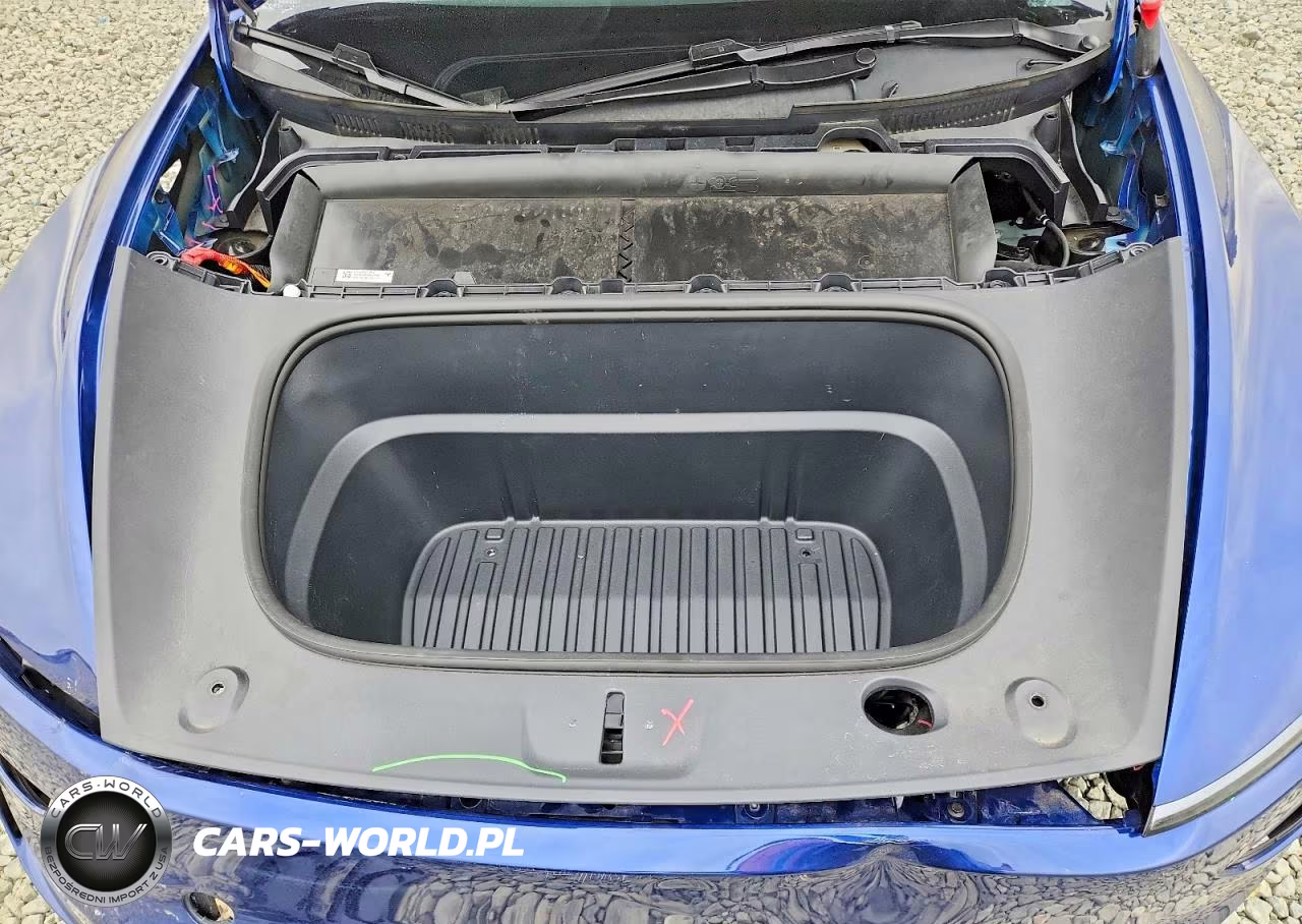 2026 Tesla Model Y VIN:7SAYGDED1TF542640 - 11