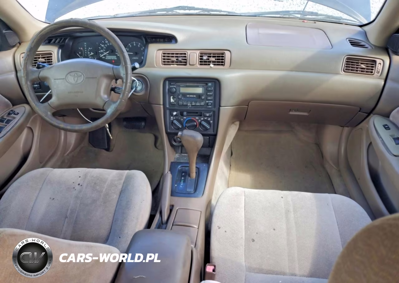 1999 Toyota Camry Le VIN:JT2BG22K7X0294174 - 8