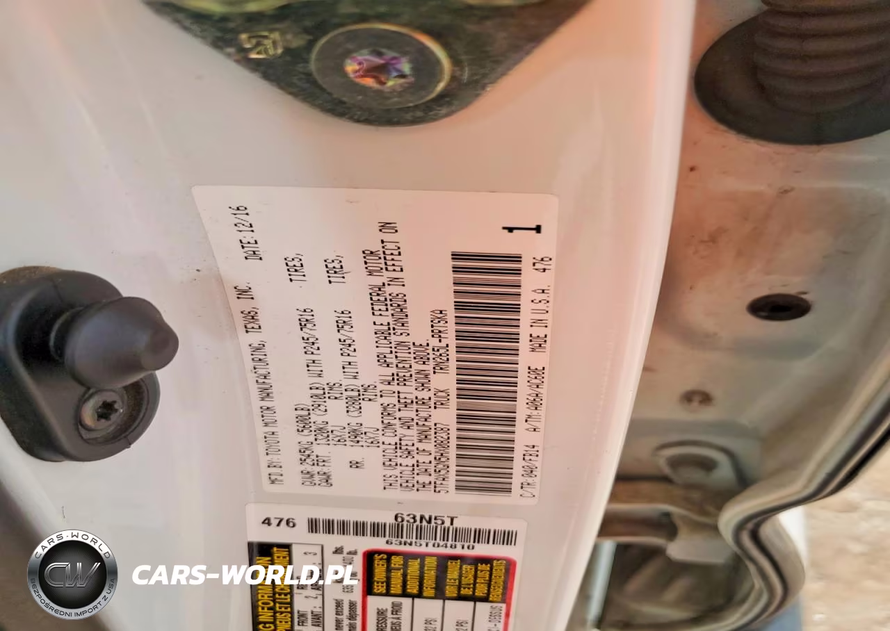 2017 Toyota Tacoma Sr VIN:5TFAX5GN5HX082387 - 12
