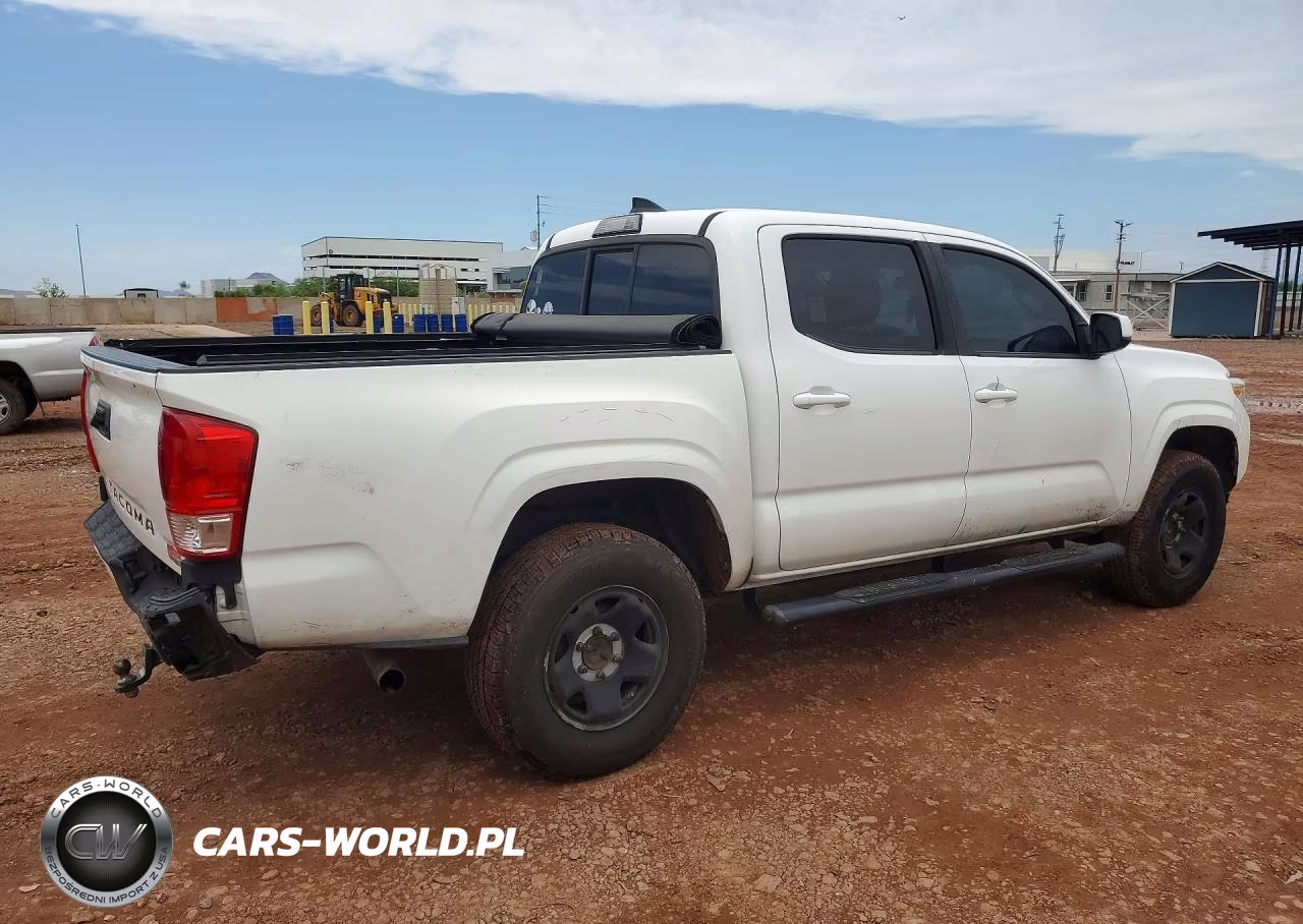 2017 Toyota Tacoma Sr VIN:5TFAX5GN5HX082387 - 3