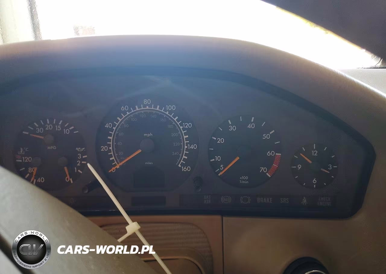 1999 Mercedes-Benz S 420 VIN:WDBGA43G5XA407939 - 9