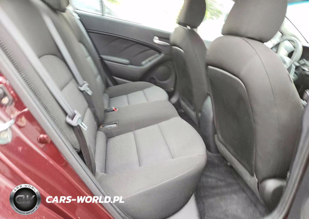 2017 Kia Forte Lx VIN:3KPFK4A75HE031867 - 10