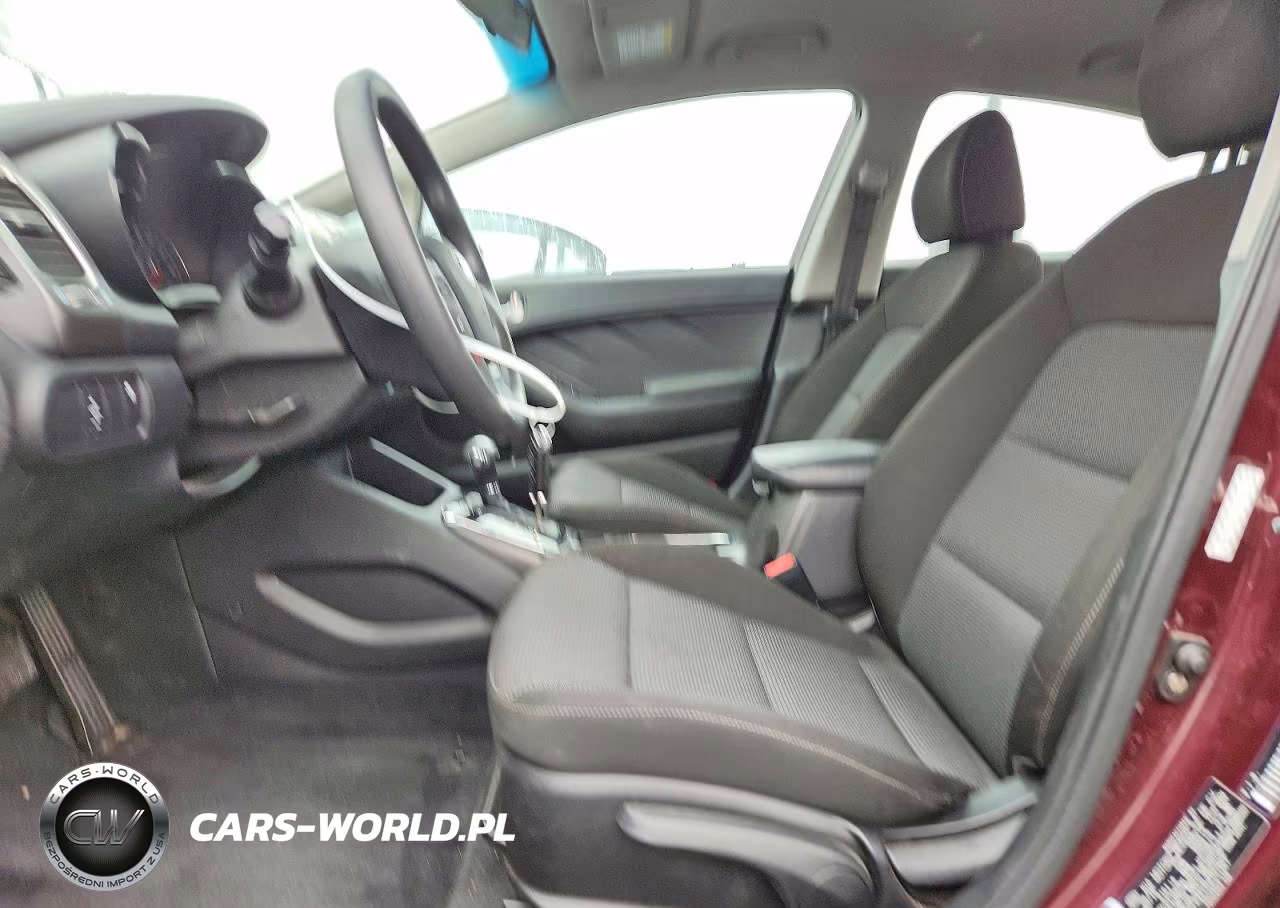 2017 Kia Forte Lx VIN:3KPFK4A75HE031867 - 7