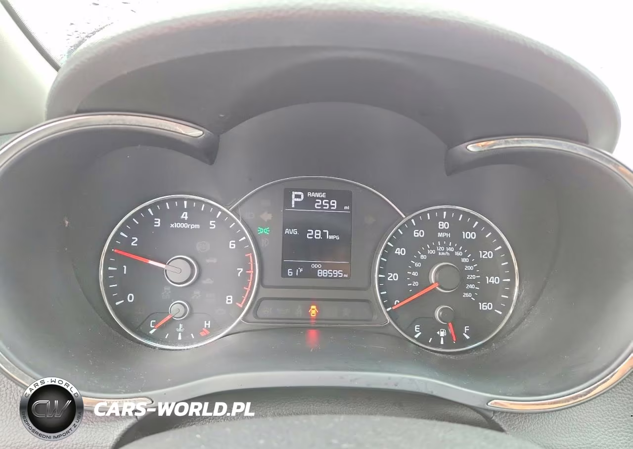 2017 Kia Forte Lx VIN:3KPFK4A75HE031867 - 9
