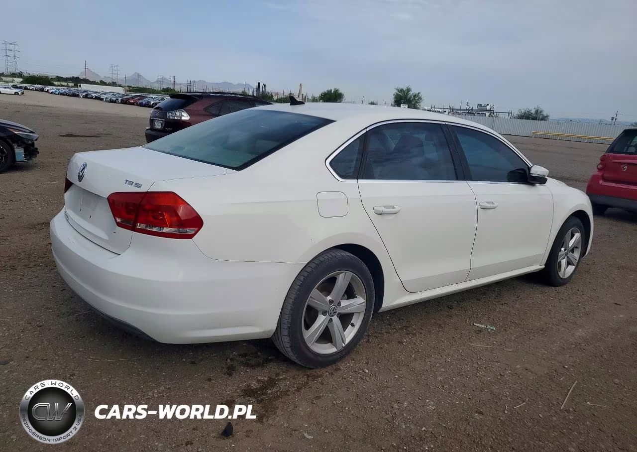 2015 Volkswagen Passat Se VIN:1VWBS7A35FC055178 - 3