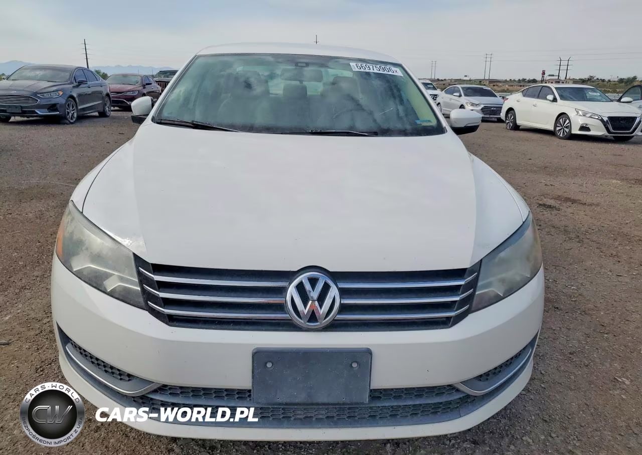 2015 Volkswagen Passat Se VIN:1VWBS7A35FC055178 - 5
