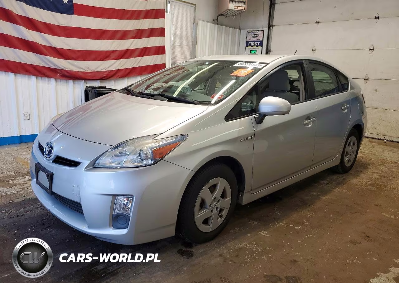 2011 Toyota Prius Two – zdjęcie 1 z 12
