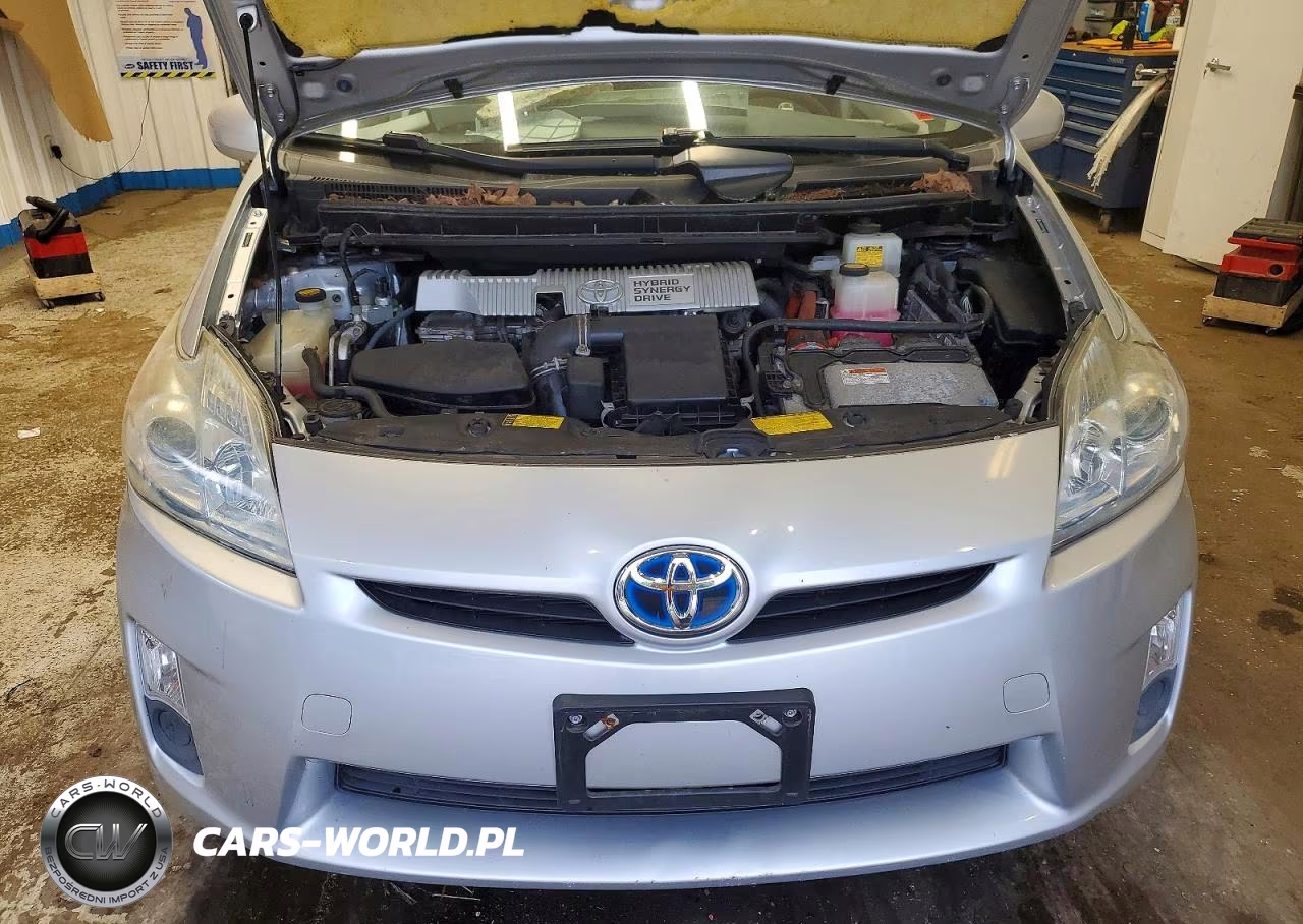 2011 Toyota Prius Two VIN:JTDKN3DU5B5306187 - 11