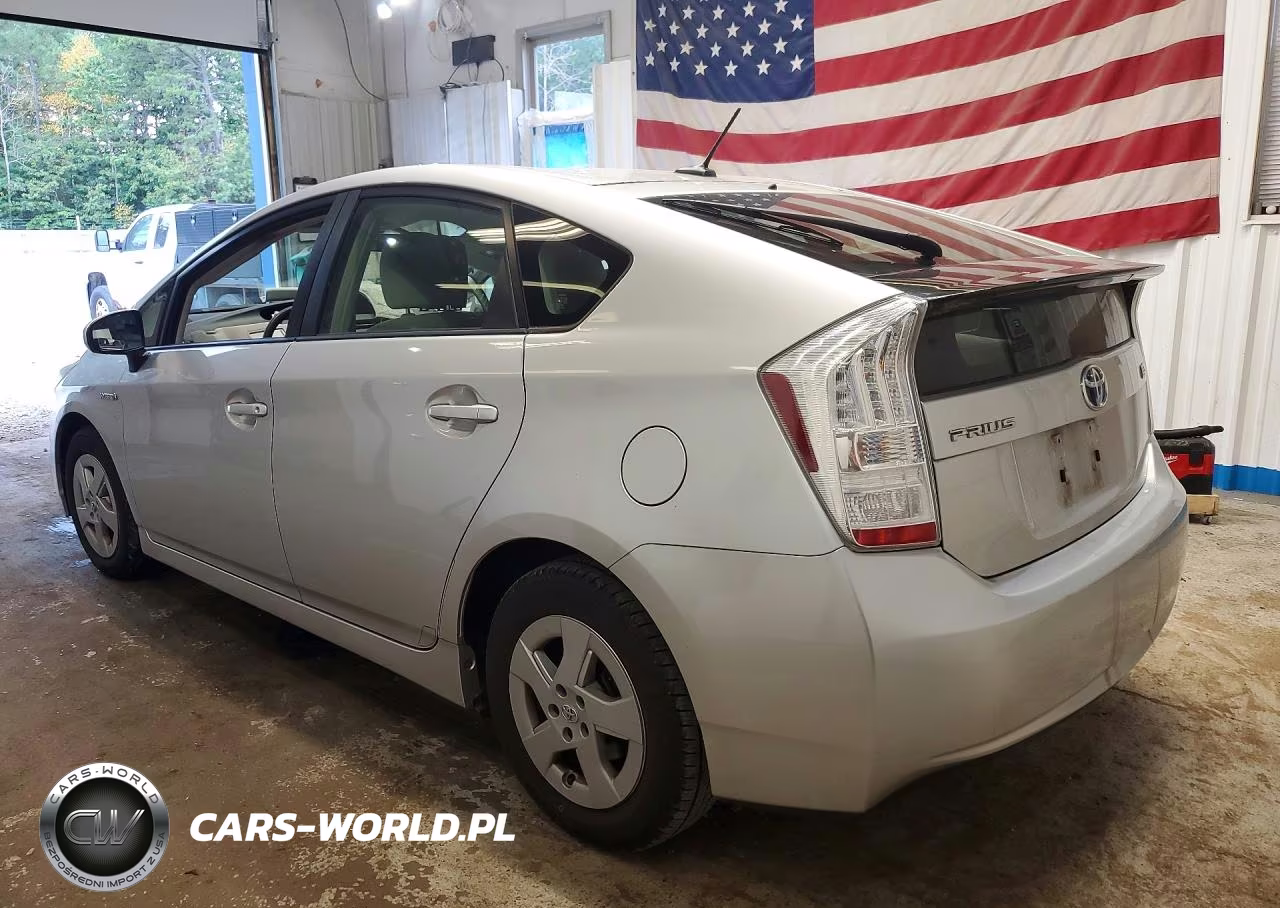 2011 Toyota Prius Two VIN:JTDKN3DU5B5306187 - 2