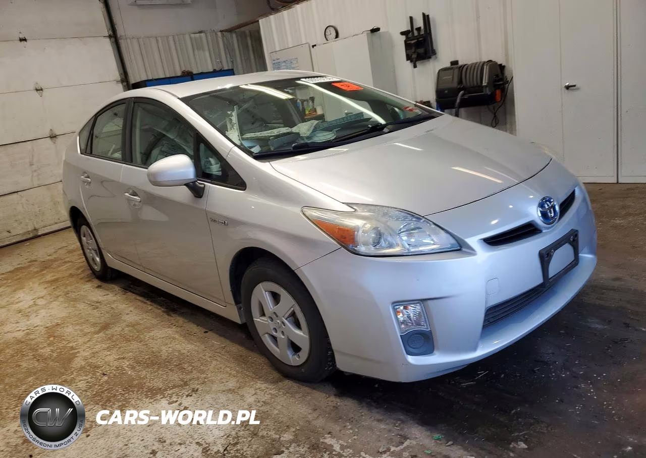 2011 Toyota Prius Two VIN:JTDKN3DU5B5306187 - 4