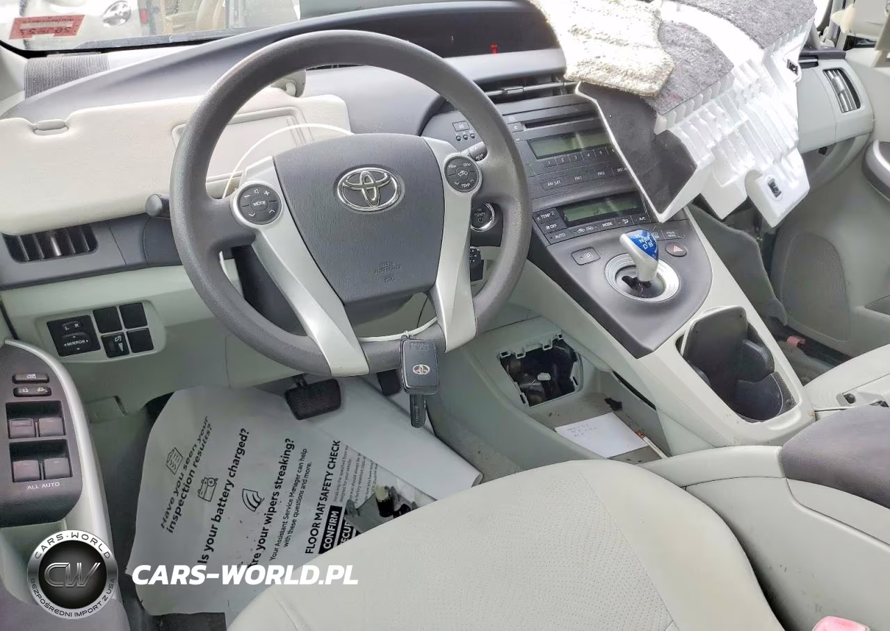 2011 Toyota Prius Two VIN:JTDKN3DU5B5306187 - 8