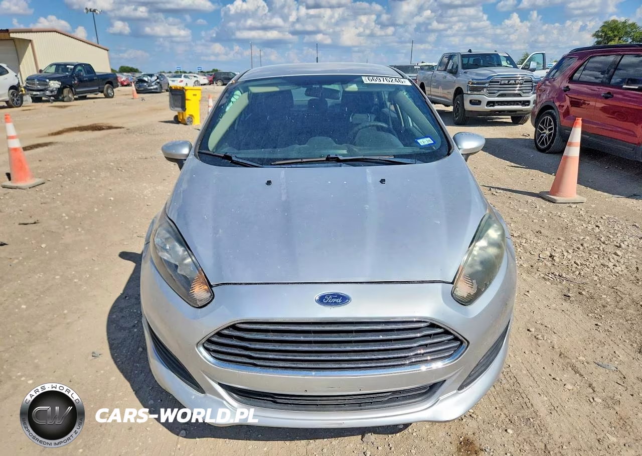 2018 Ford Fiesta S VIN:3FADP4AJ7JM139106 - 5