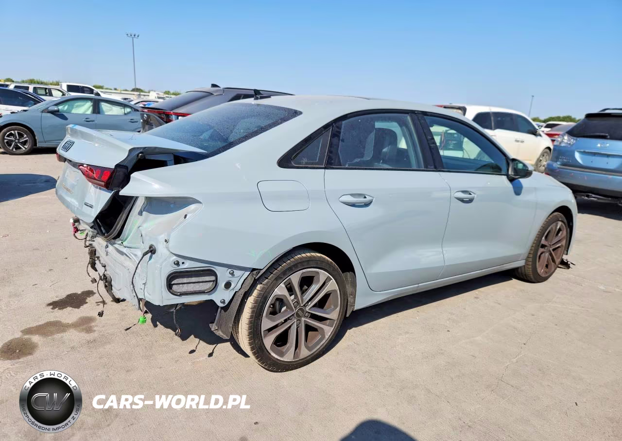 2026 Audi A3 Premium Plus VIN:WAUHUDGY1TA070824 - 3