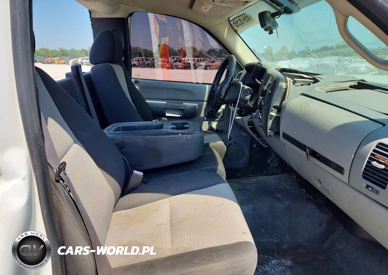 2008 Chevrolet Silverado C1500 VIN:1GCEC14C08Z272904 - 10