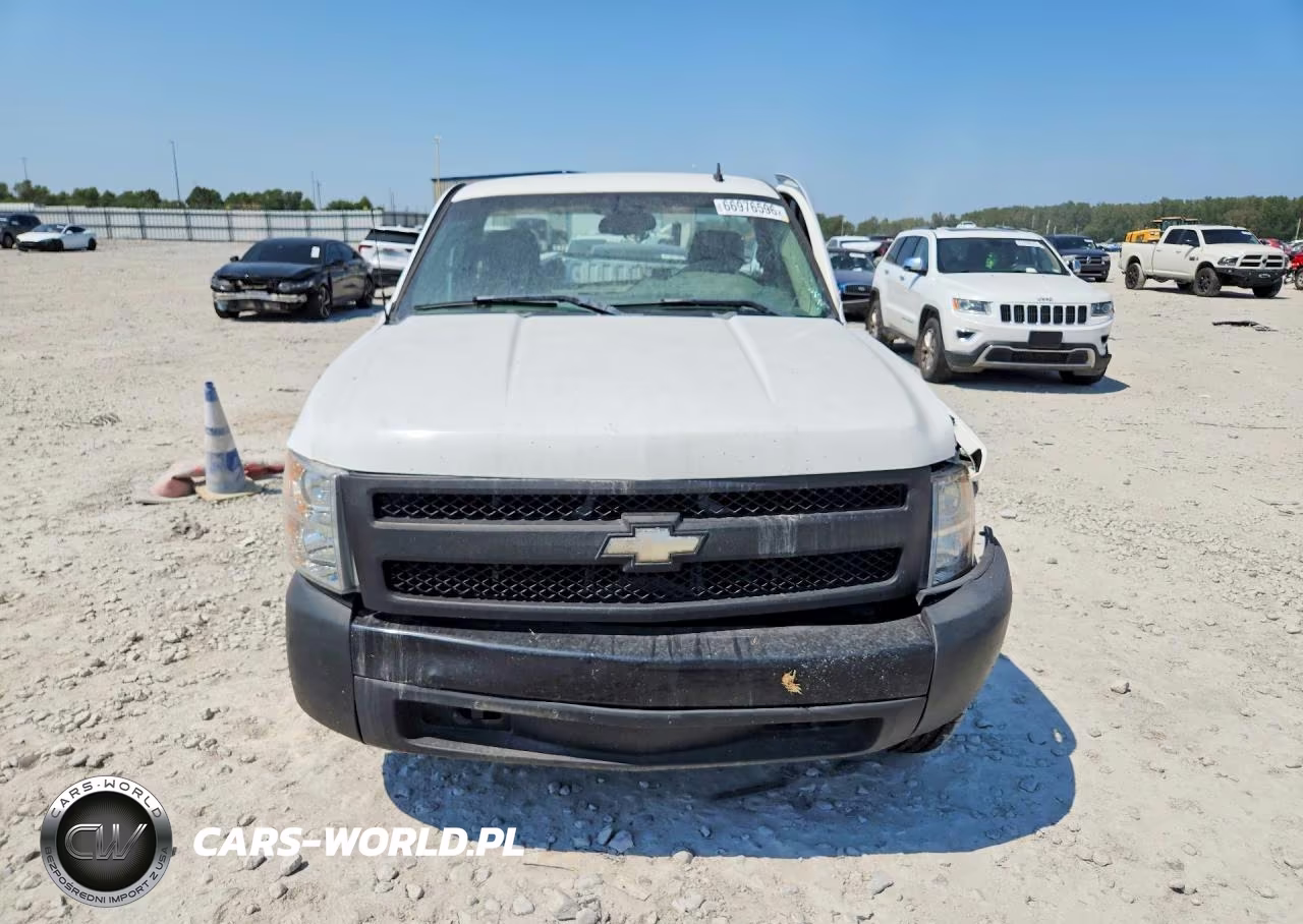 2008 Chevrolet Silverado C1500 VIN:1GCEC14C08Z272904 - 5