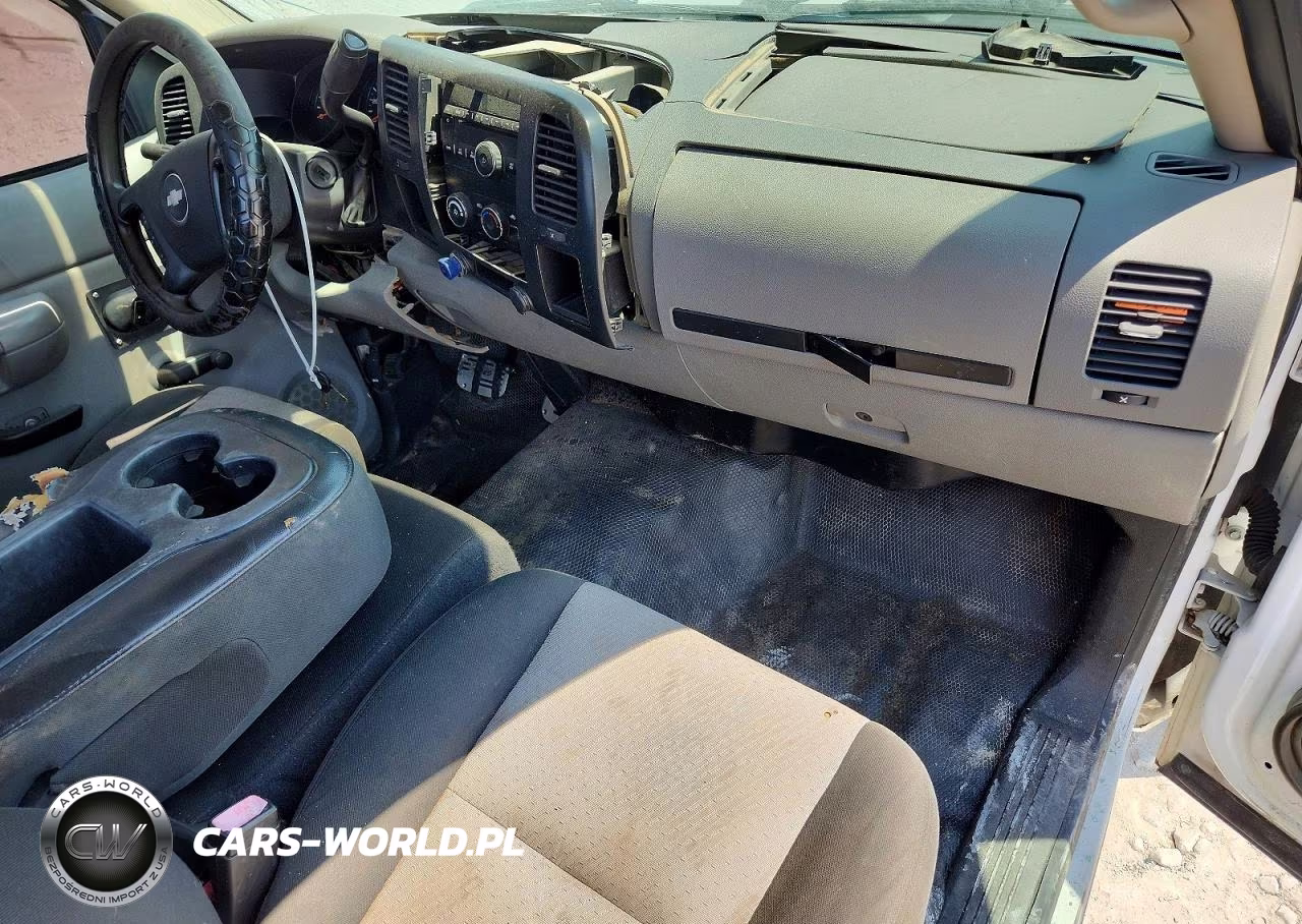 2008 Chevrolet Silverado C1500 VIN:1GCEC14C08Z272904 - 8
