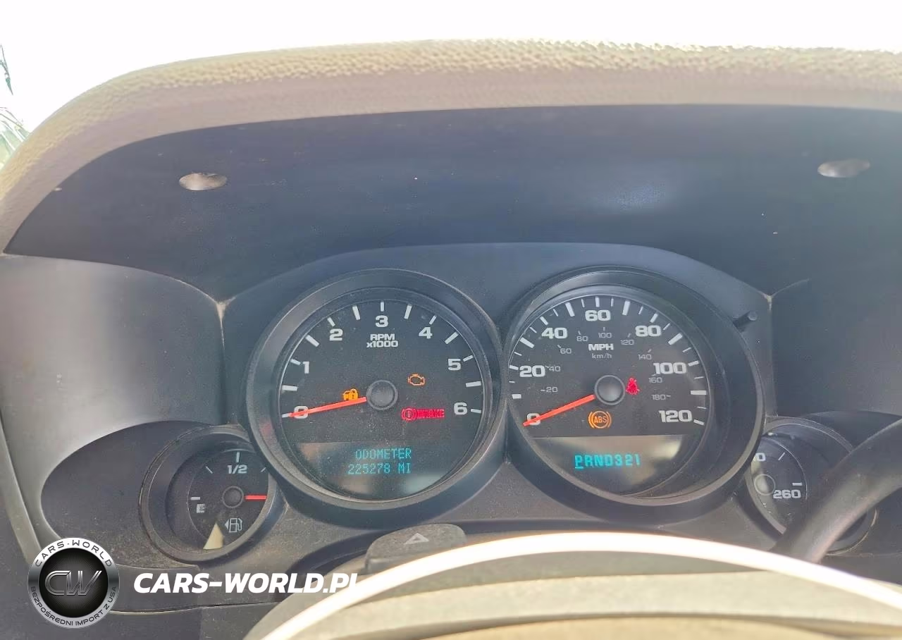 2008 Chevrolet Silverado C1500 VIN:1GCEC14C08Z272904 - 9