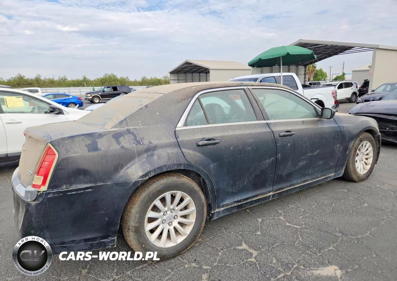 2014 Chrysler 300 VIN:2C3CCAAGXEH228391 - 3