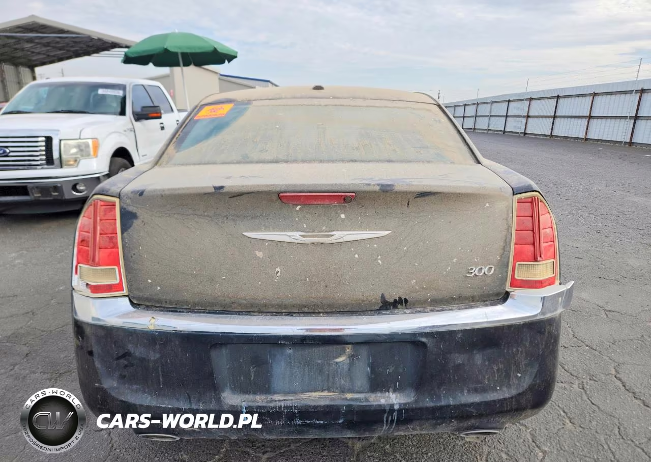 2014 Chrysler 300 VIN:2C3CCAAGXEH228391 - 6
