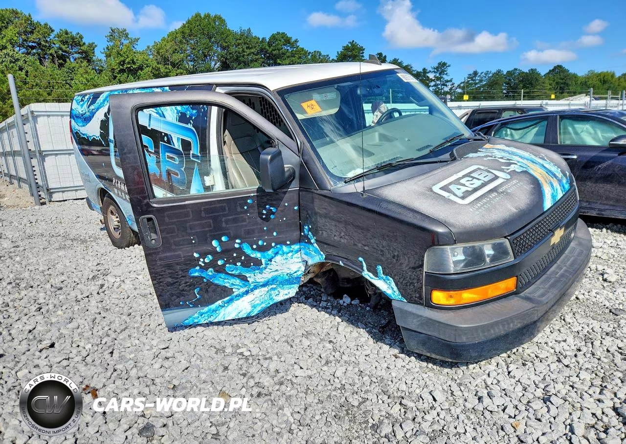 2018 Chevrolet Express G2500 VIN:1GCWGBFP2J1236294 - 4