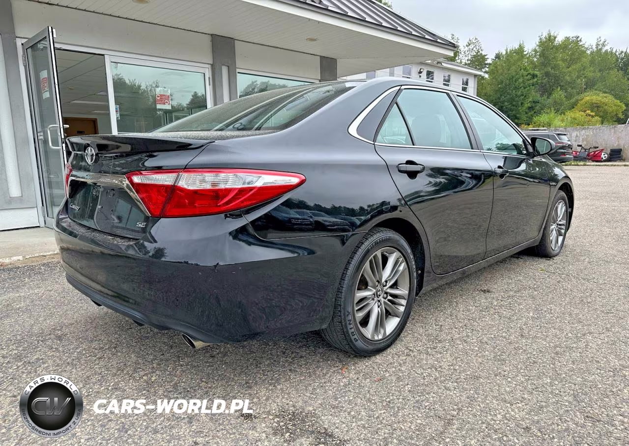 2015 Toyota Camry Se VIN:4T1BF1FK9FU030858 - 4