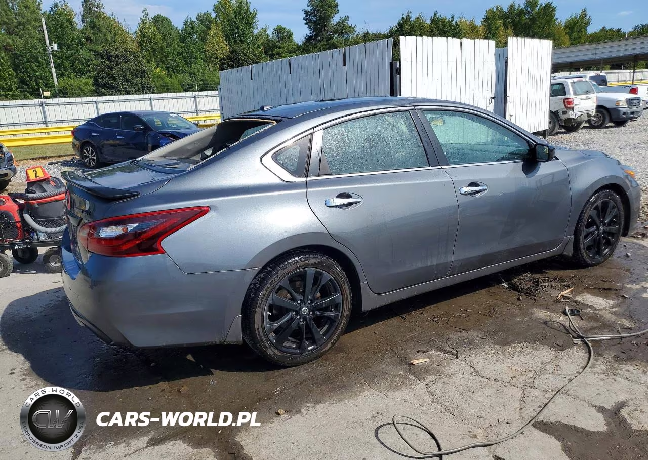 2018 Nissan Altima 2.5 Sr VIN:1N4AL3AP4JC265566 - 3