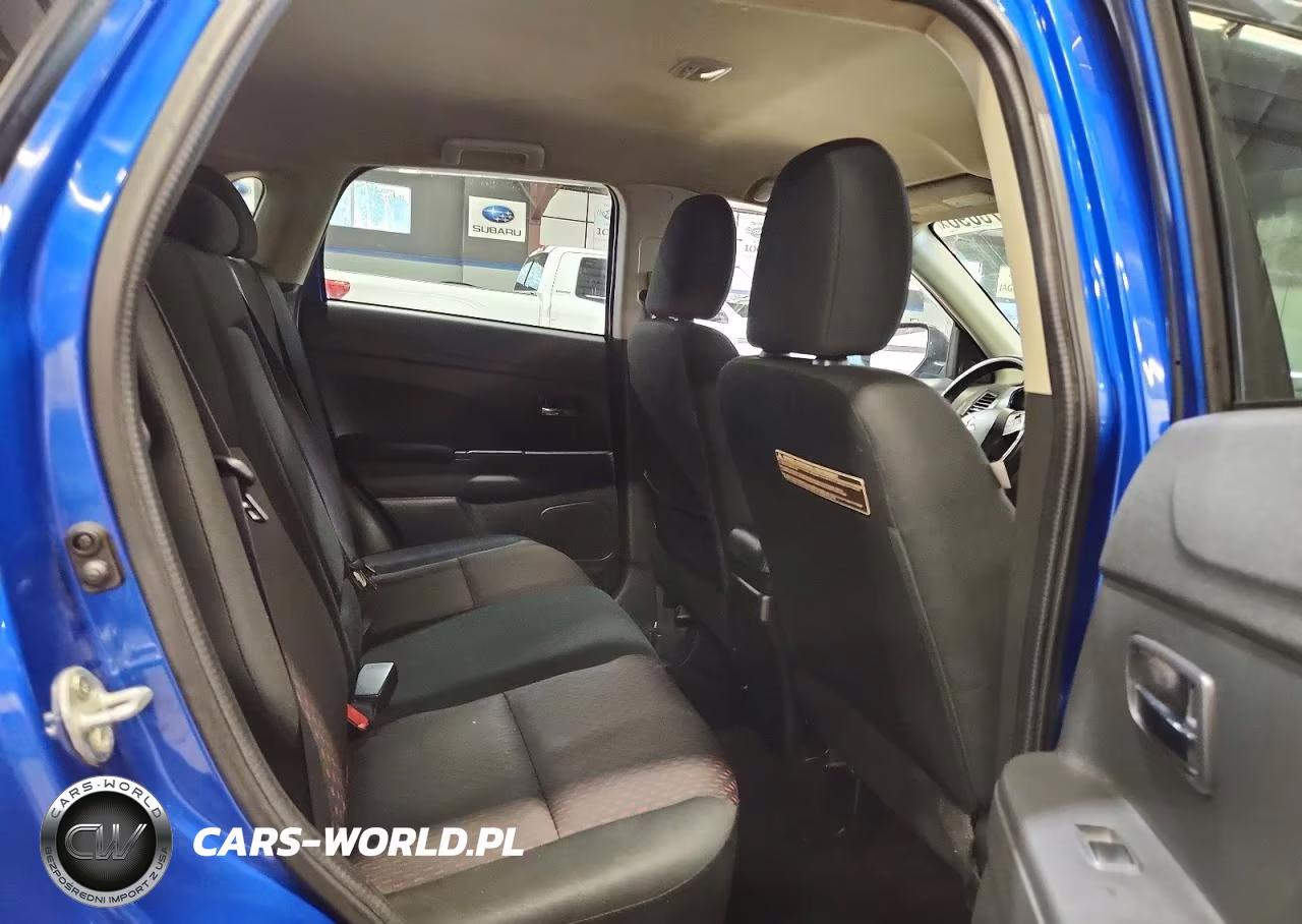 2018 Mitsubishi Outlander Sport Es VIN:JA4AP3AU6JU003234 - 11