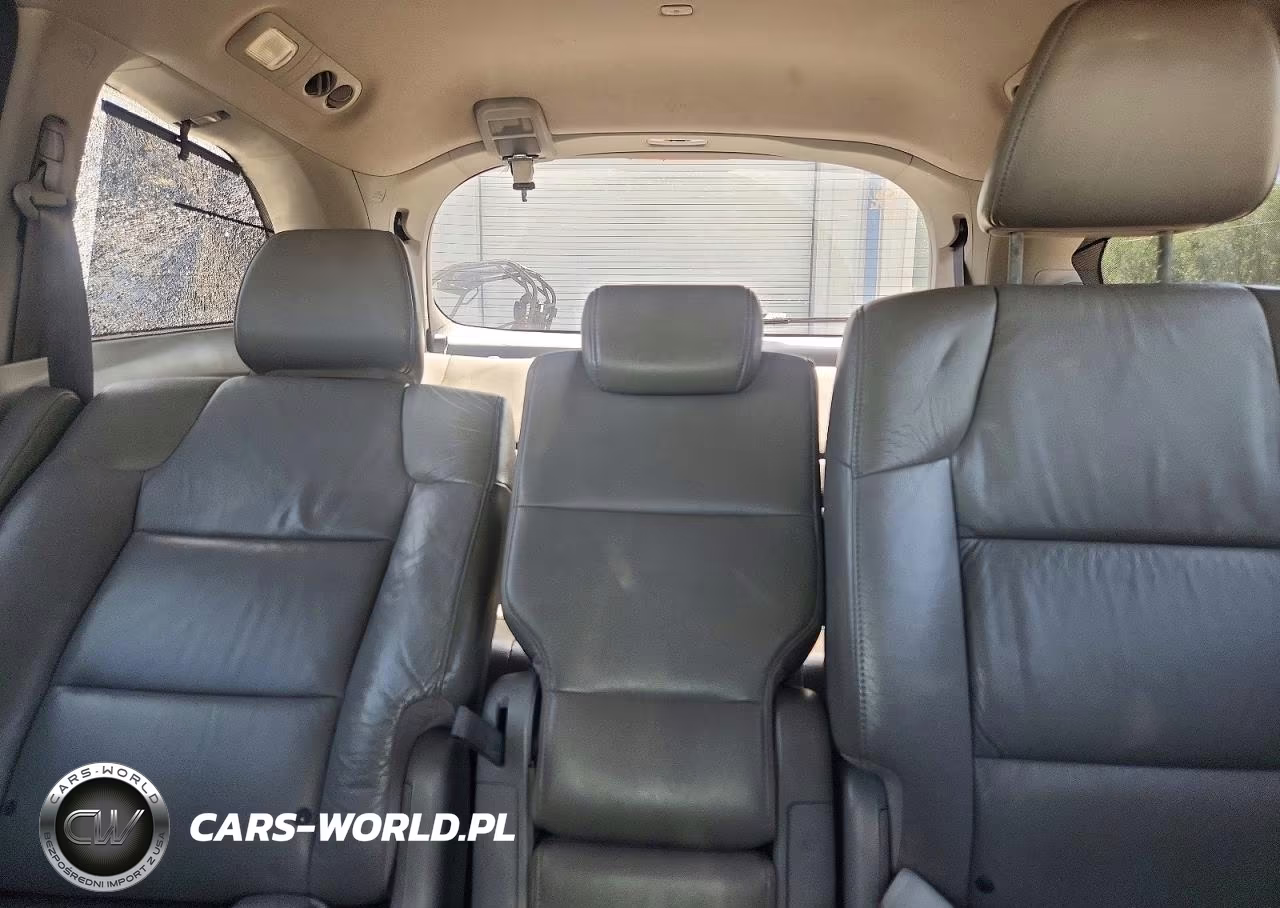 2011 Honda Odyssey Touring VIN:5FNRL5H95BB064506 - 10