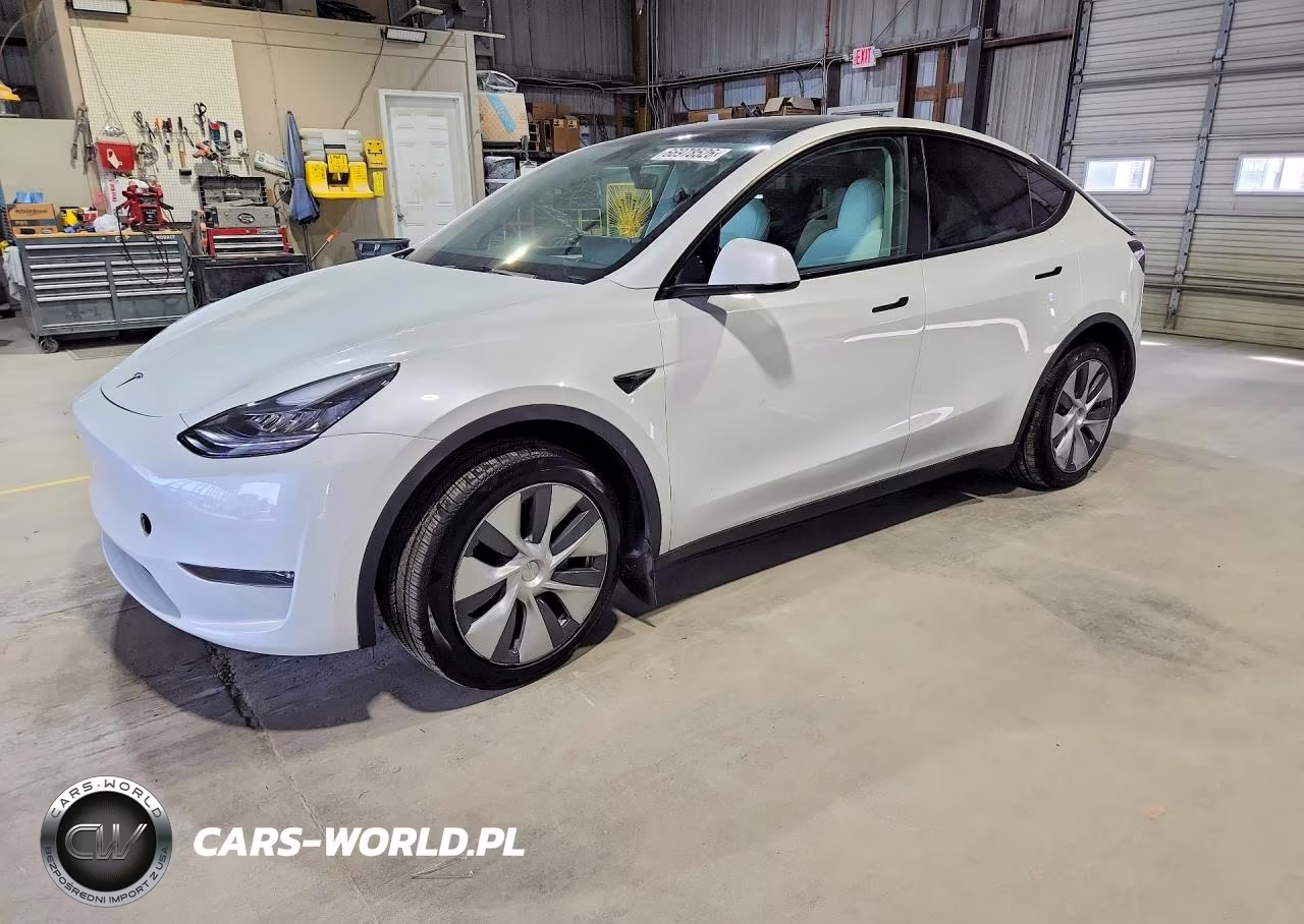 2023 Tesla Model Y – zdjęcie 1 z 13