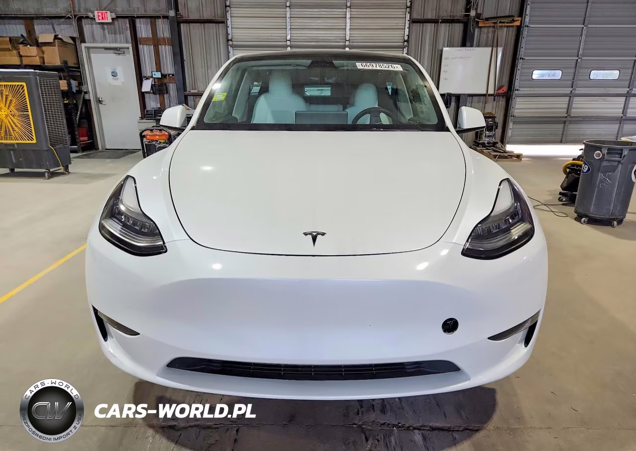 2023 Tesla Model Y VIN:7SAYGDEE9PF619558 - 5