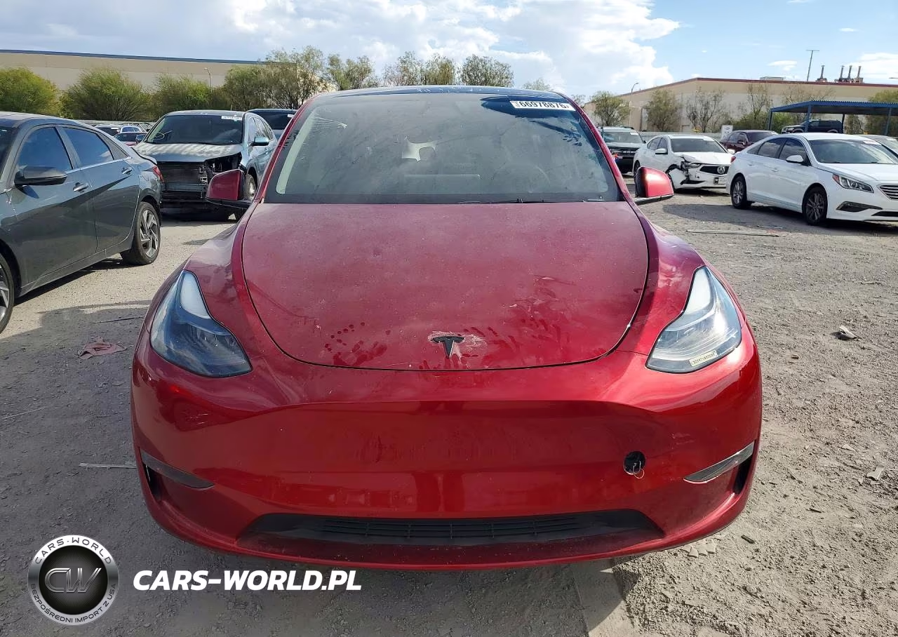 2024 Tesla Model Y VIN:7SAYGDEE3RA276147 - 5