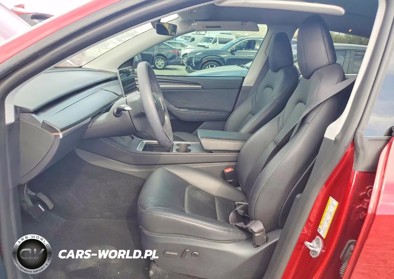 2024 Tesla Model Y VIN:7SAYGDEE3RA276147 - 7