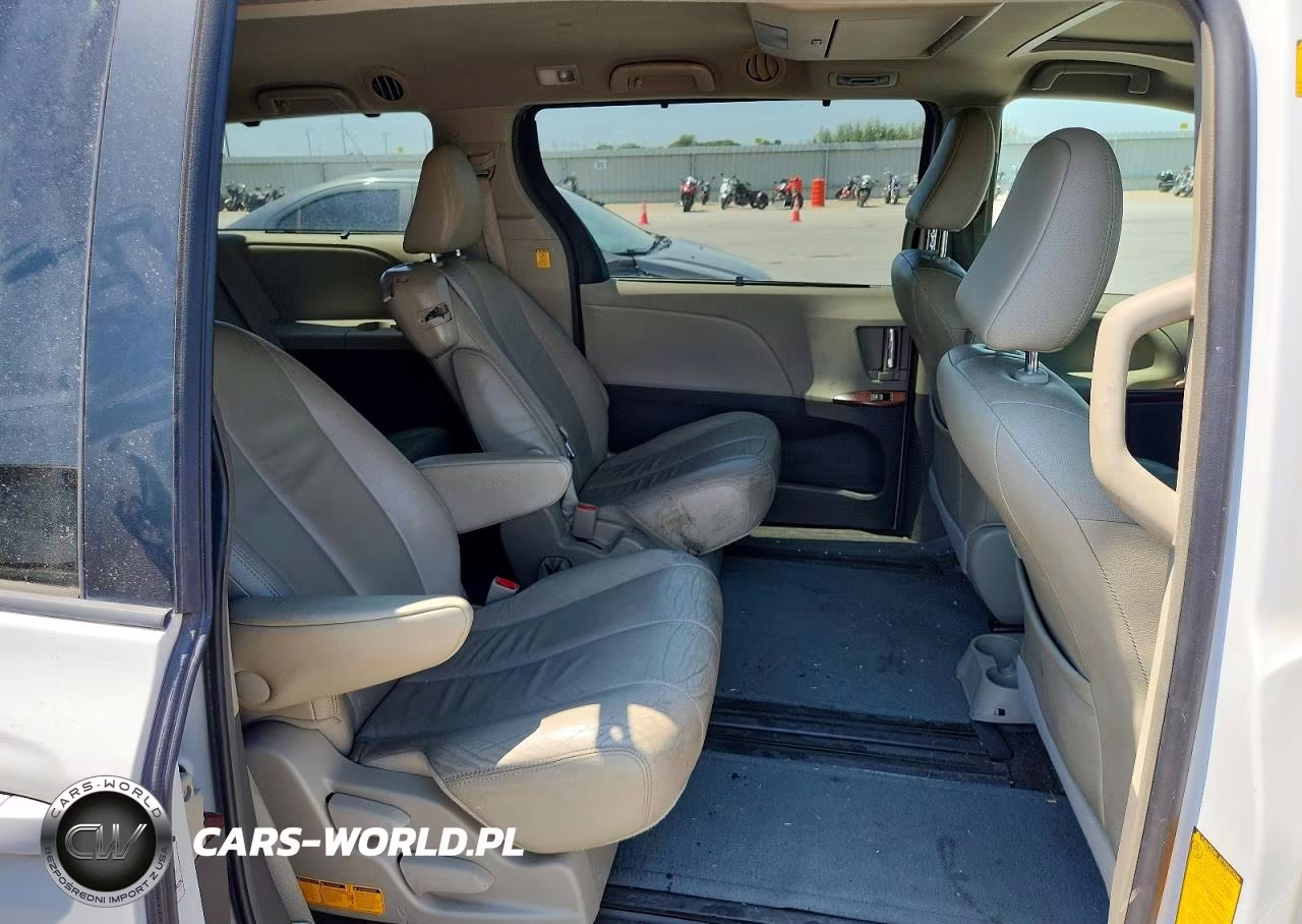 2012 Toyota Sienna Xle 8-Passenger VIN:5TDYK3DC2CS263465 - 11