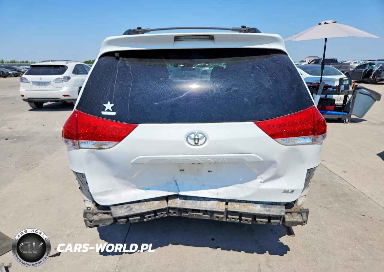 2012 Toyota Sienna Xle 8-Passenger VIN:5TDYK3DC2CS263465 - 6