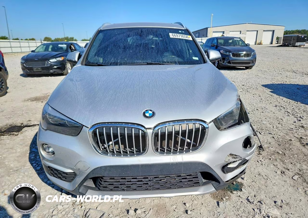 2018 BMW X1 xDrive28I VIN:WBXHT3C3XJ5K21209 - 5