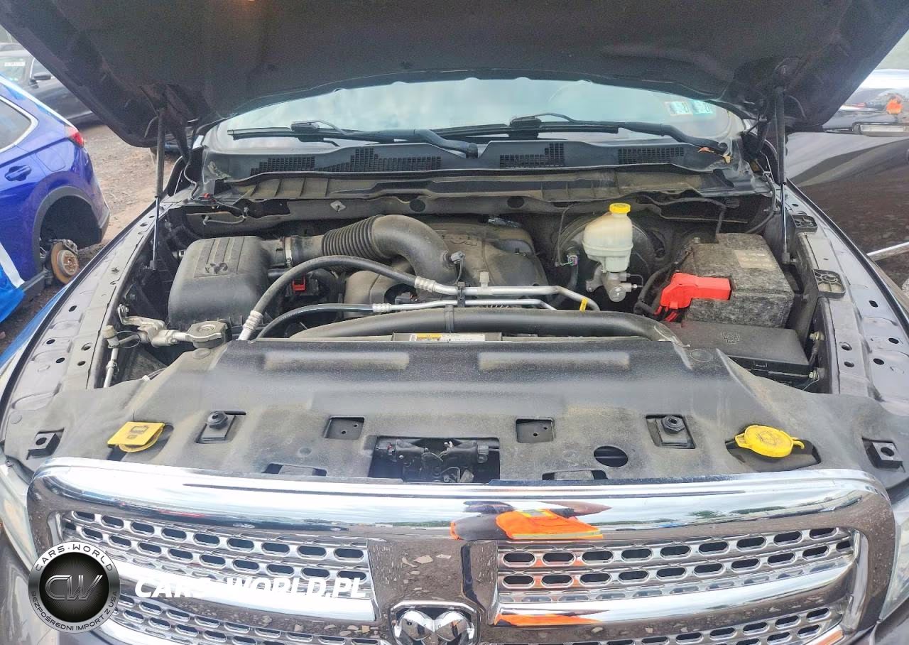2015 Ram 1500 Laramie VIN:1C6RR7NT6FS564409 - 11