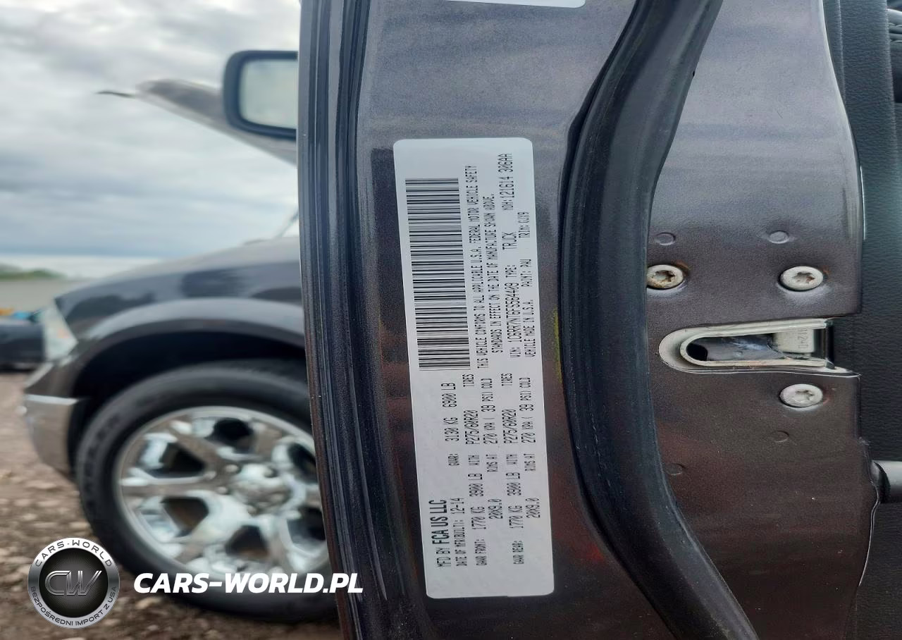 2015 Ram 1500 Laramie VIN:1C6RR7NT6FS564409 - 12