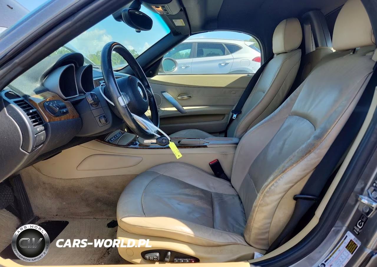 2005 BMW Z4 2.5 VIN:4USBT33515LS58679 - 7