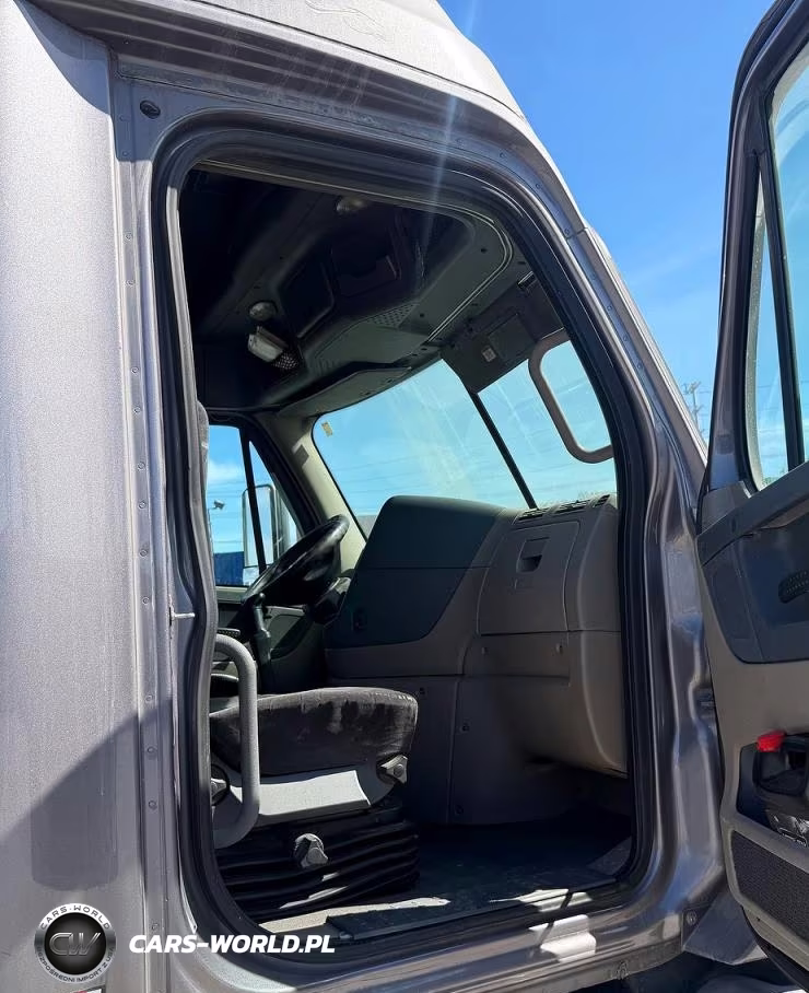 2013 Freightliner Cascadia VIN:3AKJGLDRXDSBZ4728 - 5