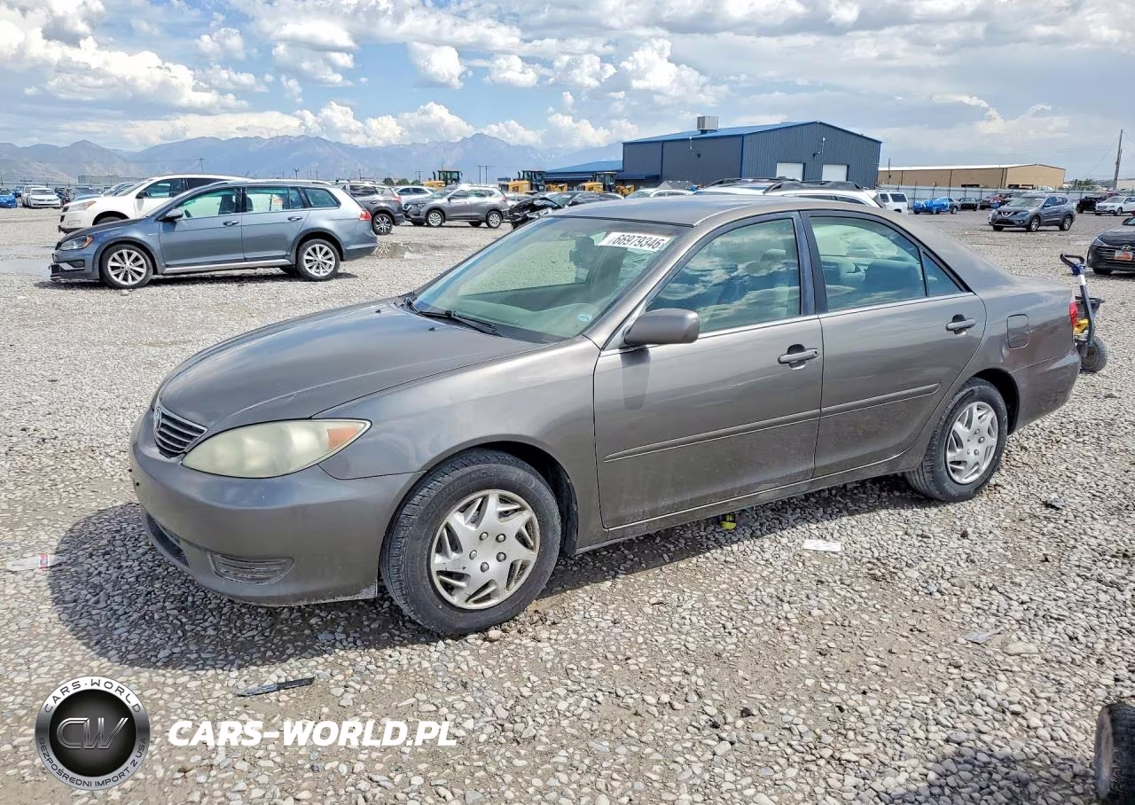 2005 Toyota Camry Standard