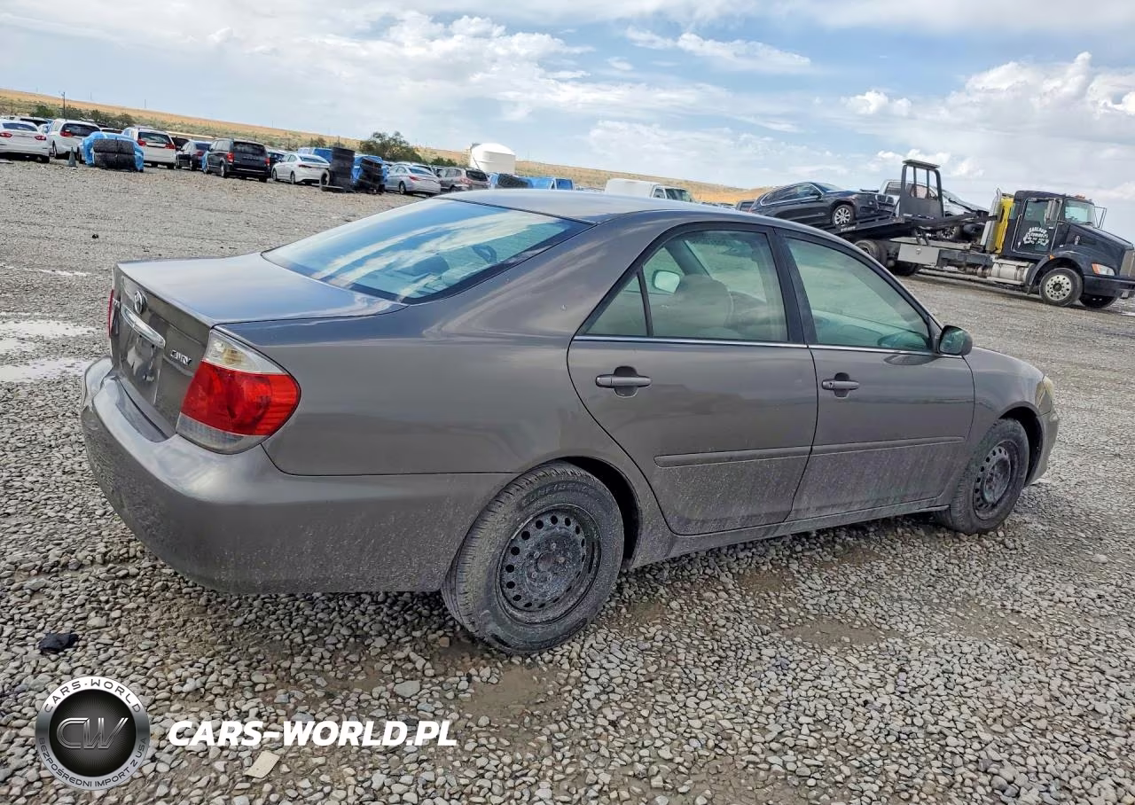 2005 Toyota Camry Standard VIN:4T1BE32K35U512129 - 3