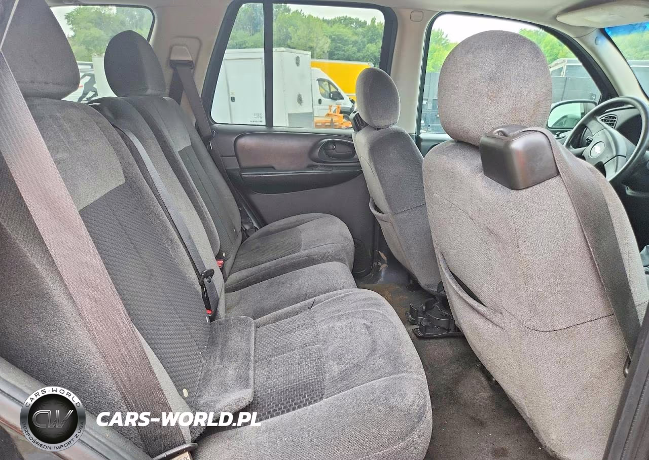 2008 Chevrolet Trailblazer Ls VIN:1GNDT13S882164888 - 11