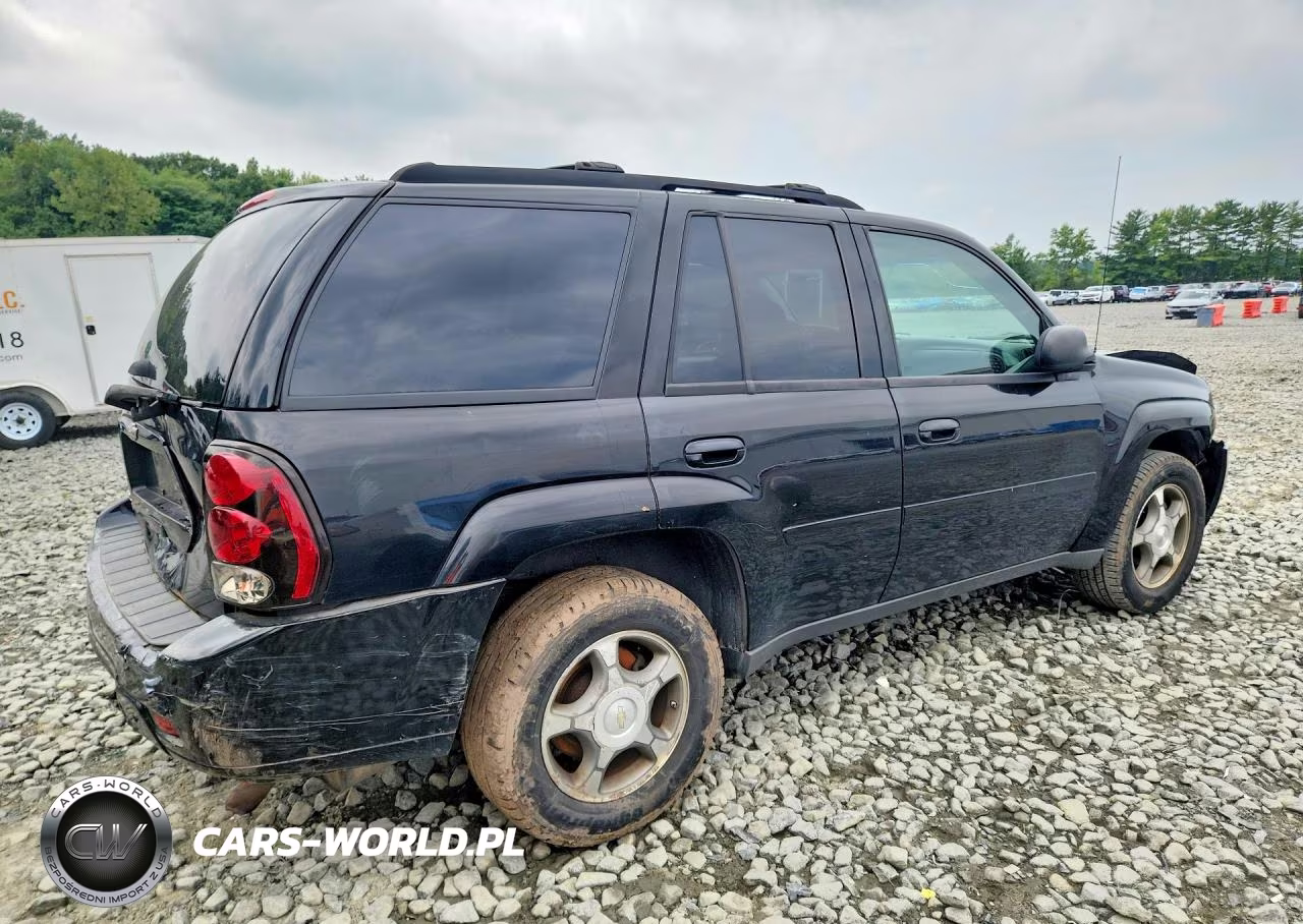 2008 Chevrolet Trailblazer Ls VIN:1GNDT13S882164888 - 3