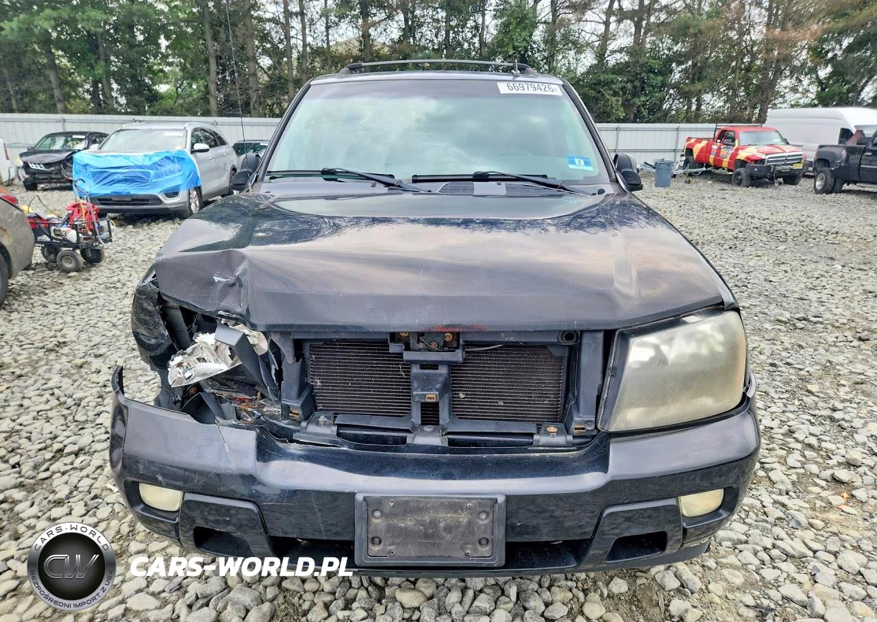 2008 Chevrolet Trailblazer Ls VIN:1GNDT13S882164888 - 5