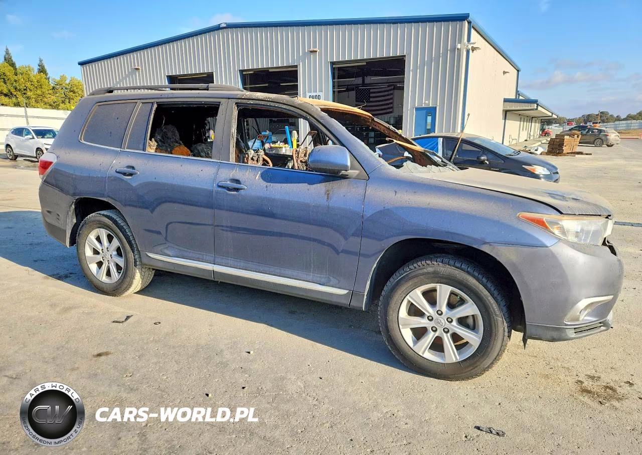 2013 Toyota Highlander Plus VIN:5TDBK3EH6DS270050 - 4