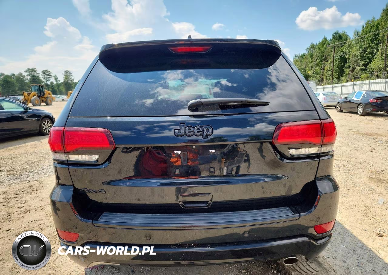 2017 Jeep Grand Cherokee Laredo VIN:1C4RJFAGXHC951898 - 6