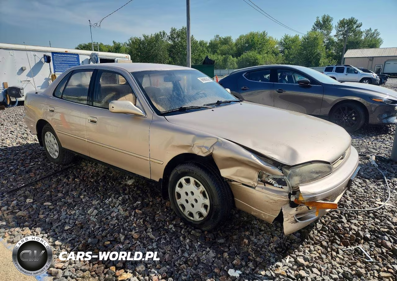 1995 Toyota Camry Le VIN:4T1SK12E1SU872390 - 4