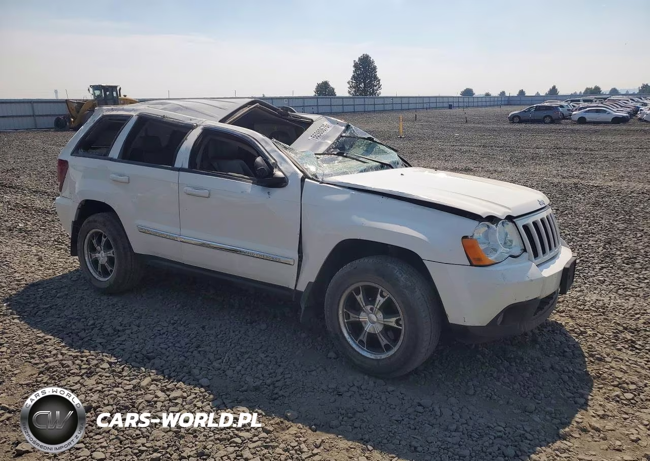 2010 Jeep Grand Cherokee Laredo VIN:1J4RR4GT8AC151053 - 4